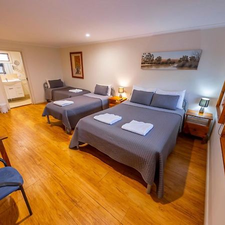The Silverton Hotel Ngoại thất bức ảnh