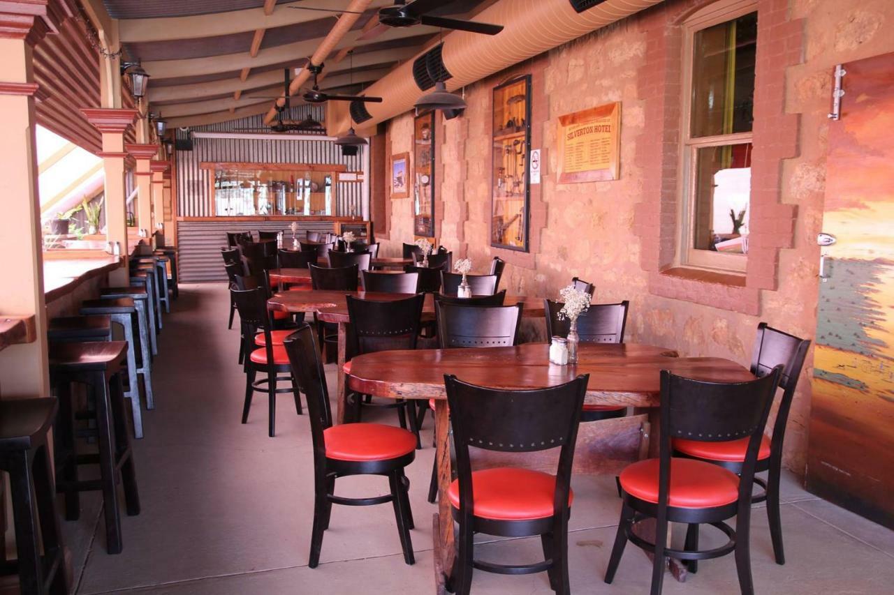 The Silverton Hotel Ngoại thất bức ảnh